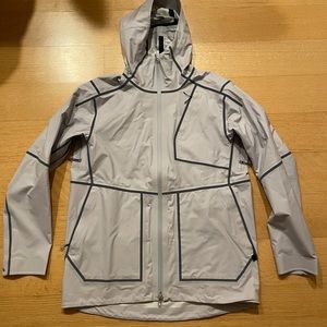 Lululemon water proof reflective jacket